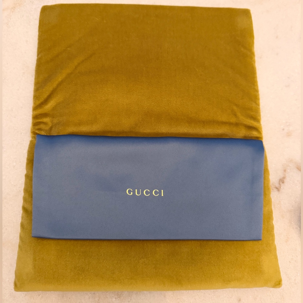 Gucci Women's Sunglasses - Picture 4 of 11